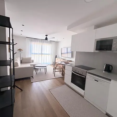 New Spacious 2br - Canteras - Side Sea View - 2 Bathrooms - Ac - Parking *
